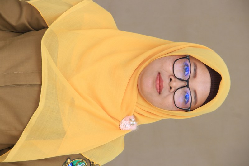 Yuniarti Purwaningsih, S.S.I.